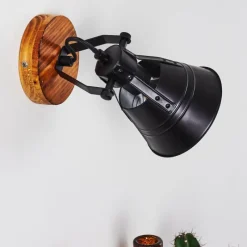 Lampes Industrielles-hofstein Applique murale Berkeley Bois foncé, Noir, 1 lumière