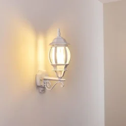 Luminaires Rustiques-hofstein Applique murale d'extérieur Lentua Blanc, 1 lumière, Détecteur de mouvement