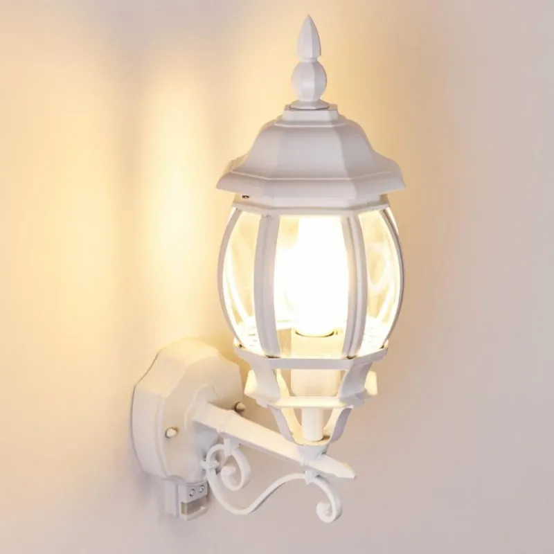 Luminaires Rustiques-hofstein Applique murale d'extérieur Lentua Blanc, 1 lumière, Détecteur de mouvement