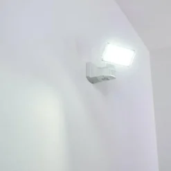 hofstein Applique murale d'extérieur Loit LED Blanc, 1 lumière, Détecteur de mouvement