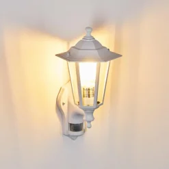 Luminaires Rustiques-hofstein Applique murale d'extérieur Loria Blanc, 1 lumière, Détecteur de mouvement