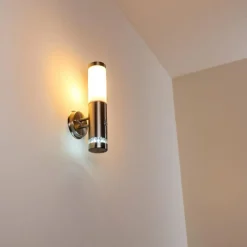 hofstein Applique murale d'extérieur Walise Acier inoxydable, 1 lumière, Détecteur de mouvement