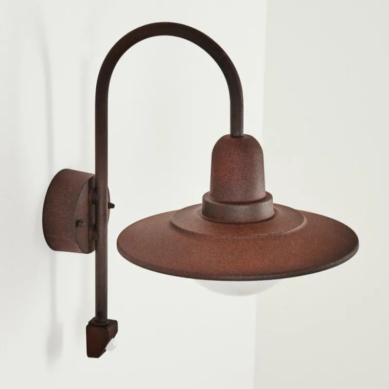 Luminaires Rustiques-hofstein Applique murale d'extérieur Pohei Rouille, 1 lumière, Détecteur de mouvement