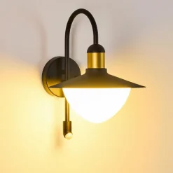 Luminaires Rustiques-hofstein Applique murale d'extérieur Theux Or, Noir, 1 lumière, Détecteur de mouvement