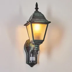 Luminaires Rustiques-hofstein Applique murale d'extérieur Naofe Vert, Noir, 1 lumière, Détecteur de mouvement