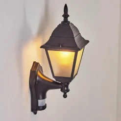 Luminaires Rustiques-hofstein Applique murale d'extérieur Naofe Noir, 1 lumière, Détecteur de mouvement