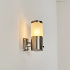 hofstein Applique murale d'extérieur Tolsona Nickel mat, 1 lumière, Détecteur de mouvement