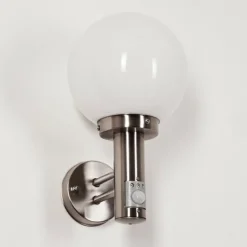 Lampes Vintages & Rétros-hofstein Applique murale d'extérieur Napaskiak Nickel mat, 1 lumière, Détecteur de mouvement