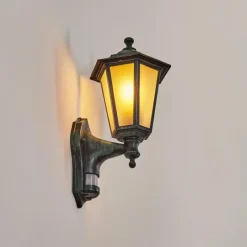 Luminaires Rustiques-hofstein Applique murale d'extérieur Loria Vert, Noir, 1 lumière, Détecteur de mouvement