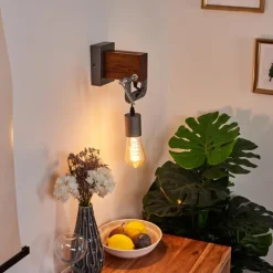 Lampes Industrielles-hofstein Applique murale Hautahi Gris, Bois foncé, 1 lumière