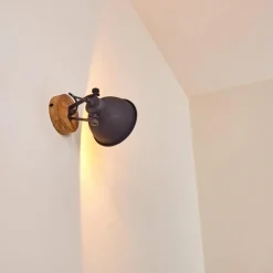 Lampes Industrielles-hofstein Applique murale Svanfolk Bois clair, 1 lumière