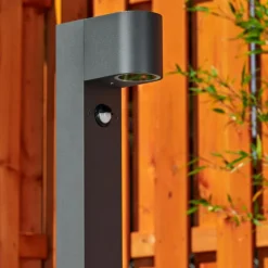 hofstein Borne lumineuse Kingstown Anthracite, 1 lumière, Détecteur de mouvement