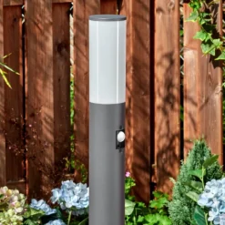 hofstein Caserta Lampe à prise électrique, Eclairage de chemin Anthracite, 1 lumière, Détecteur de mouvement