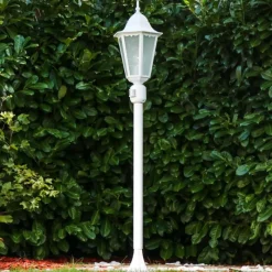 Luminaires Rustiques-hofstein Lampadaire d'extérieur Hongkong Frost Blanc, 1 lumière, Détecteur de mouvement