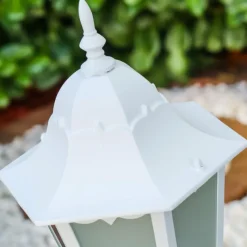 Luminaires Rustiques-hofstein Lampadaire d'extérieur Hongkong Frost Blanc, 1 lumière, Détecteur de mouvement