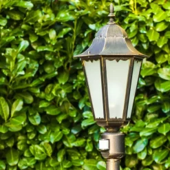 Luminaires Rustiques-hofstein Lampadaire d'extérieur Hongkong Frost Brun doré, 1 lumière, Détecteur de mouvement