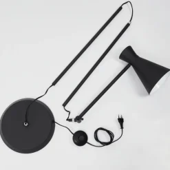 Luminaires Scandinaves-hofstein Lampadaire Vijes Noir, 1 lumière