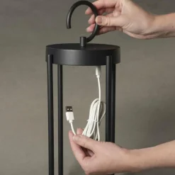 Luminaires Konstsmide Lampe à poser Konstsmide Manorola LED Noir, 1 lumière