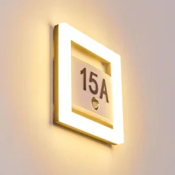 hofstein Numéro d'adresse éclairé Louisville LED Gris, 1 lumière, Détecteur de mouvement