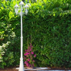 Luminaires Rustiques-hofstein Réverbère Hongkong Blanc, 3 lumières