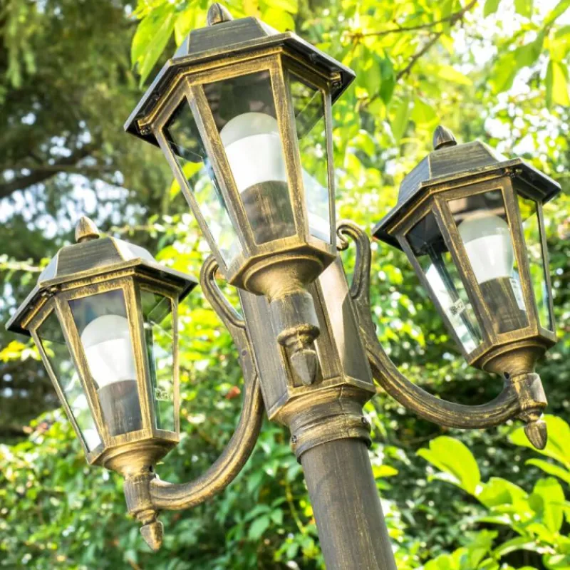 Luminaires Rustiques-hofstein Réverbère NATAL Noir doré, 3 lumières