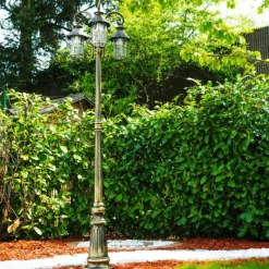 Luminaires Rustiques-hofstein Réverbère Tolep Noir doré, 3 lumières